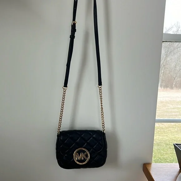 Michael Kors crossbody bag - Picture 1 of 7